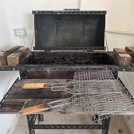 Apartment Apt 3 Min Dal Mare Con Terrazza E Bbq